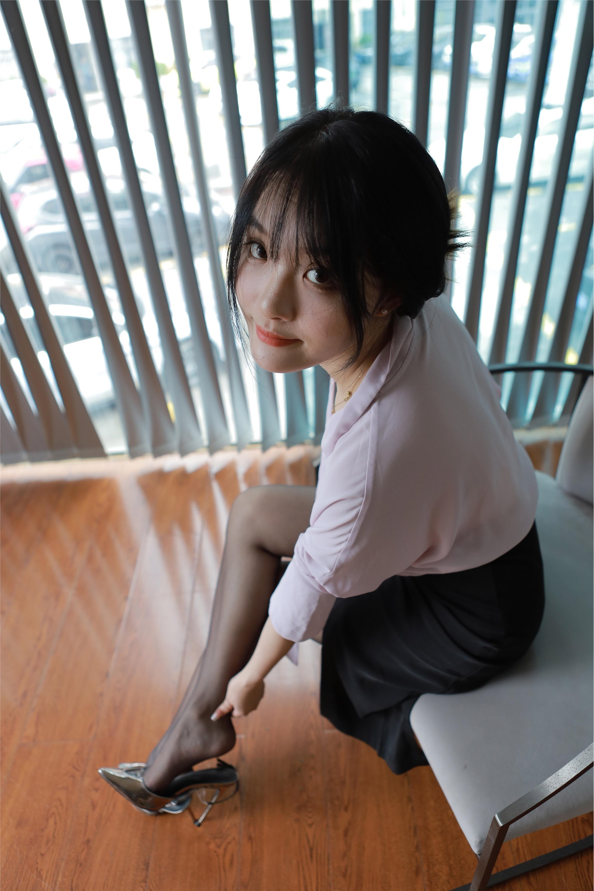 IESS异思趣向  2024.06.28 丝享家 1780 婉萍《职业黑丝》